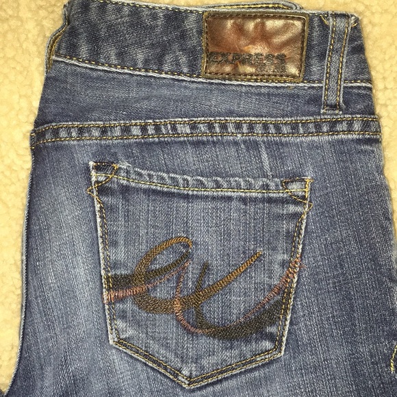 Express - Picture 5 of 5